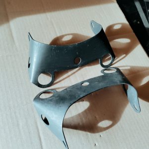 Lyhdyn kannatin / mittariteline SM77